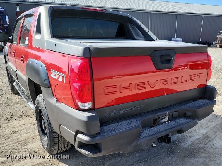 image for item DR7884 2005 Chevrolet Avalanche Crew Cab pickup truck