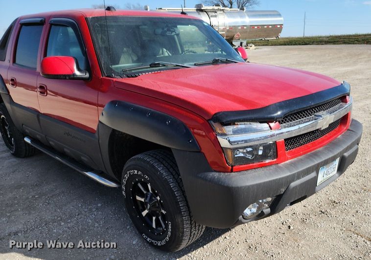 image for item DR7884 2005 Chevrolet Avalanche Crew Cab pickup truck