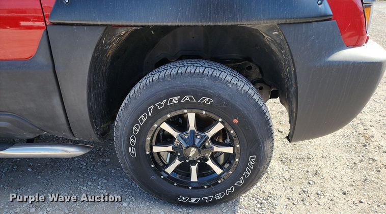 image for item DR7884 2005 Chevrolet Avalanche Crew Cab pickup truck