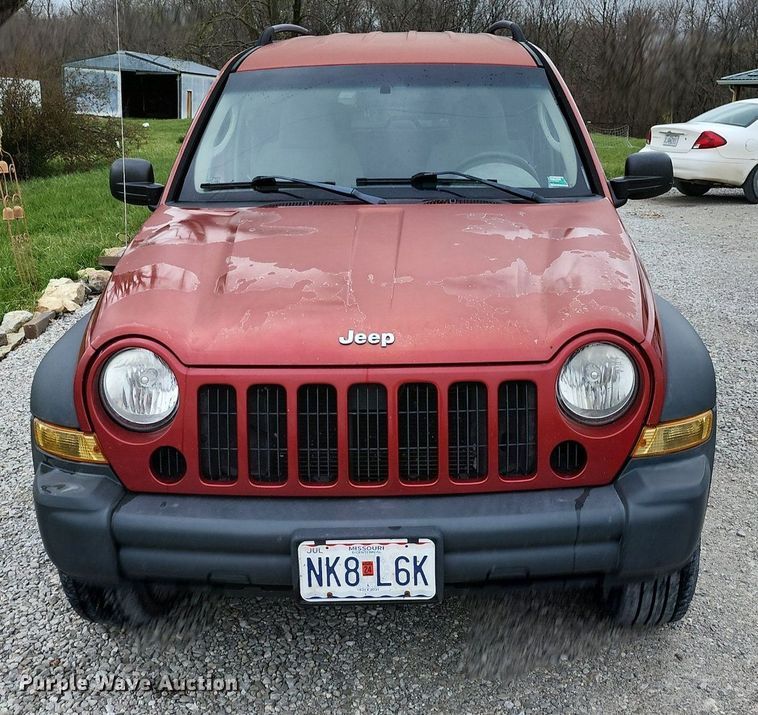 image for item DR7900 2006 Jeep  Liberty SUV