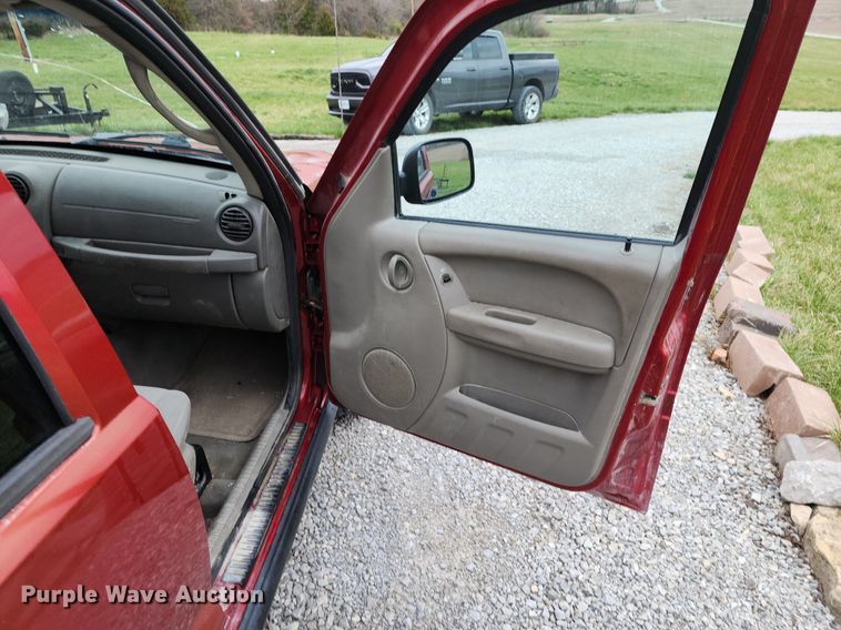 image for item DR7900 2006 Jeep  Liberty SUV