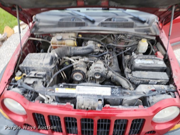 image for item DR7900 2006 Jeep  Liberty SUV