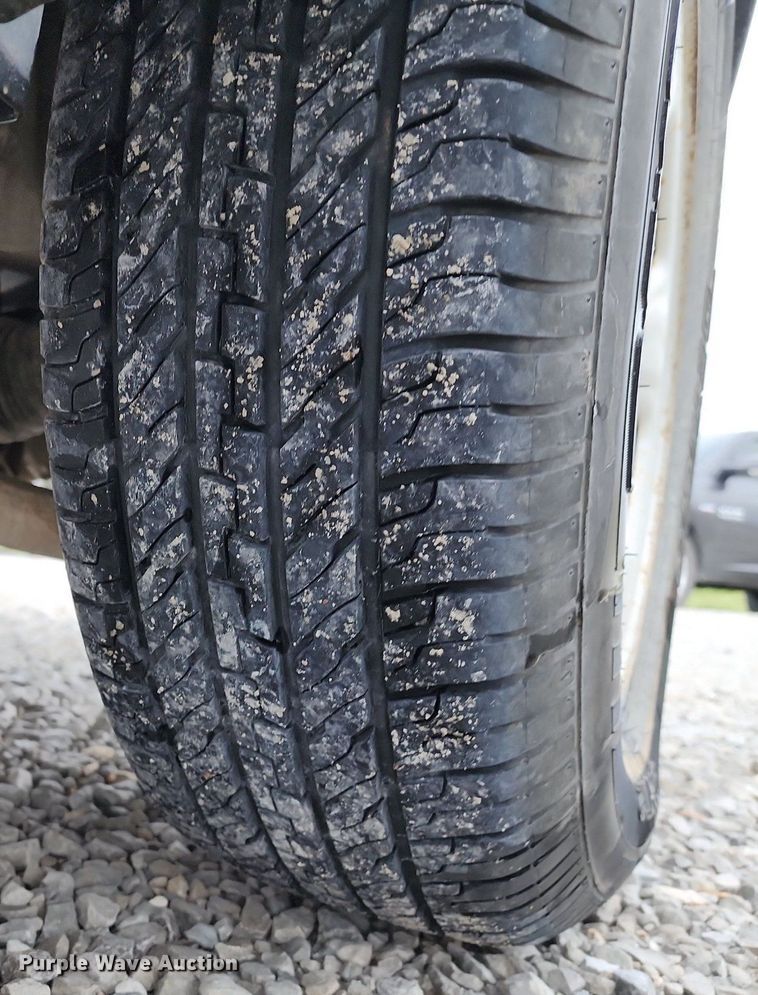 image for item DR7900 2006 Jeep  Liberty SUV