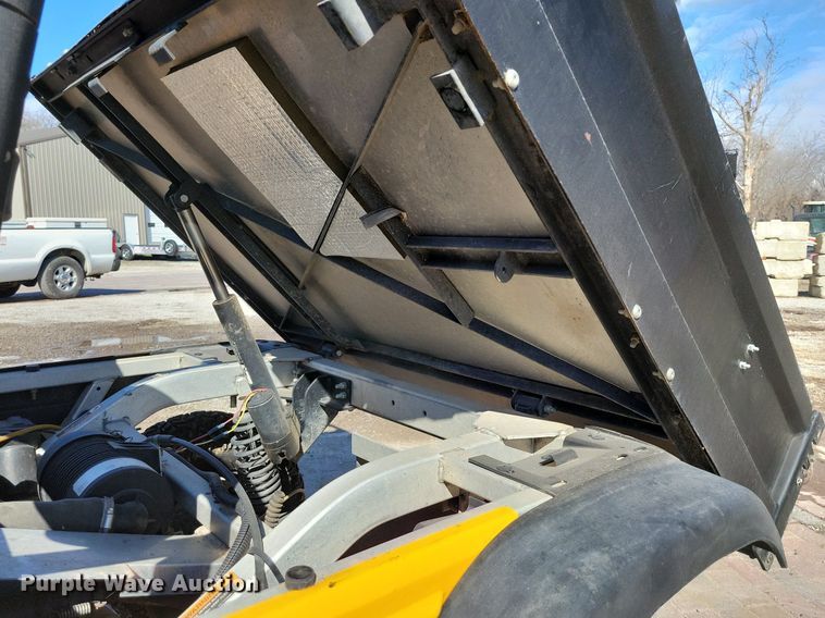 image for item DR7905 Club Car XRT 1550 golf cart