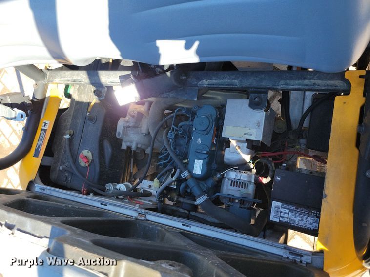 image for item DR7905 Club Car XRT 1550 golf cart