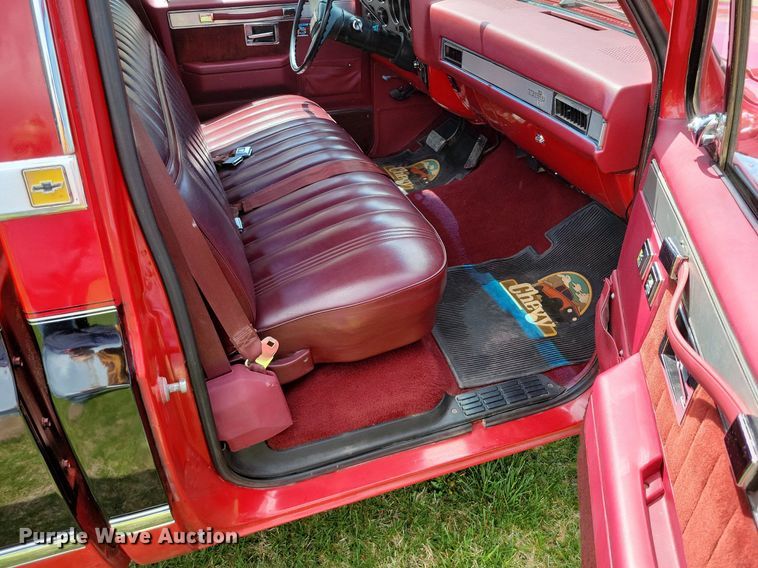 image for item DR7946 1984 Chevrolet  C10 pickup truck