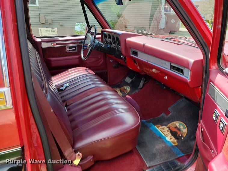 image for item DR7946 1984 Chevrolet  C10 pickup truck