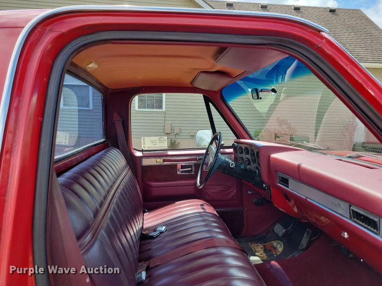 image for item DR7946 1984 Chevrolet  C10 pickup truck