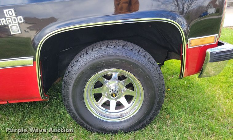 image for item DR7946 1984 Chevrolet  C10 pickup truck