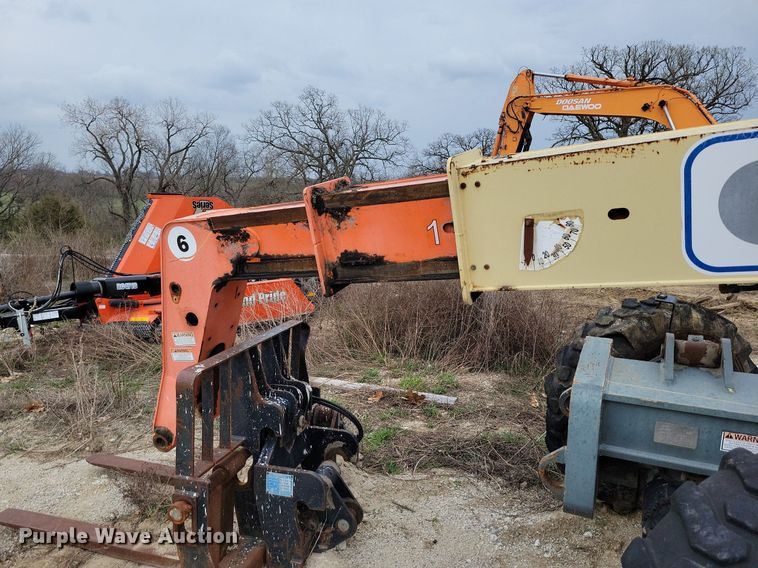 image for item DR7953 2006 JLG G6-42A telehandler