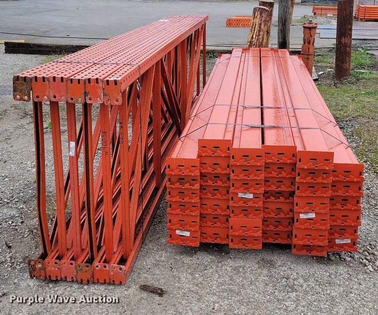 image for item DR7966 Pallet racking