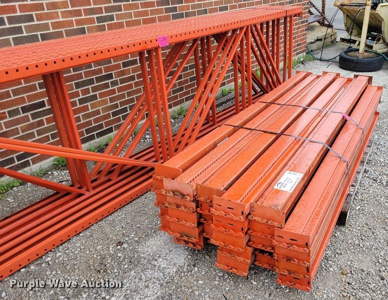 image for item DR7967 Pallet racking