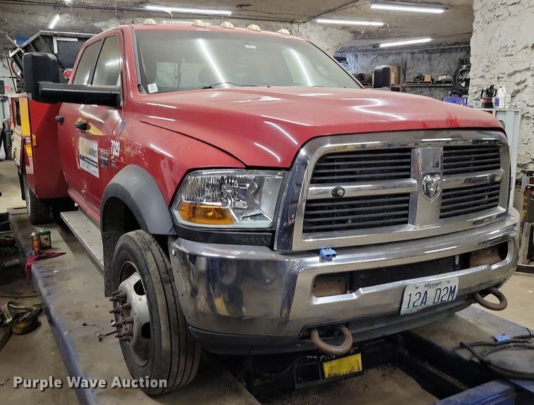 image for item DR7970 2011 Dodge Ram 5500HD Crew Cab utility / service truck
