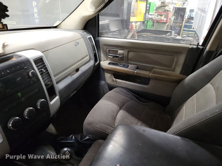 image for item DR7970 2011 Dodge Ram 5500HD Crew Cab utility / service truck