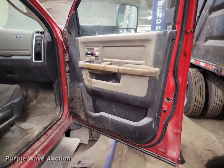 image for item DR7970 2011 Dodge Ram 5500HD Crew Cab utility / service truck
