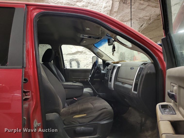 image for item DR7970 2011 Dodge Ram 5500HD Crew Cab utility / service truck