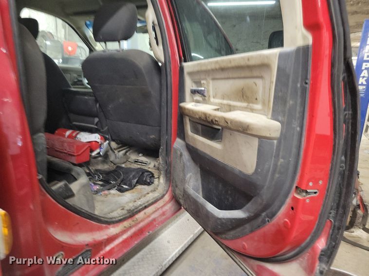 image for item DR7970 2011 Dodge Ram 5500HD Crew Cab utility / service truck