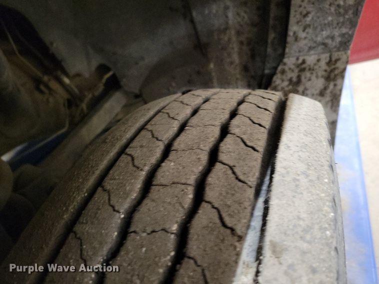 image for item DR7970 2011 Dodge Ram 5500HD Crew Cab utility / service truck