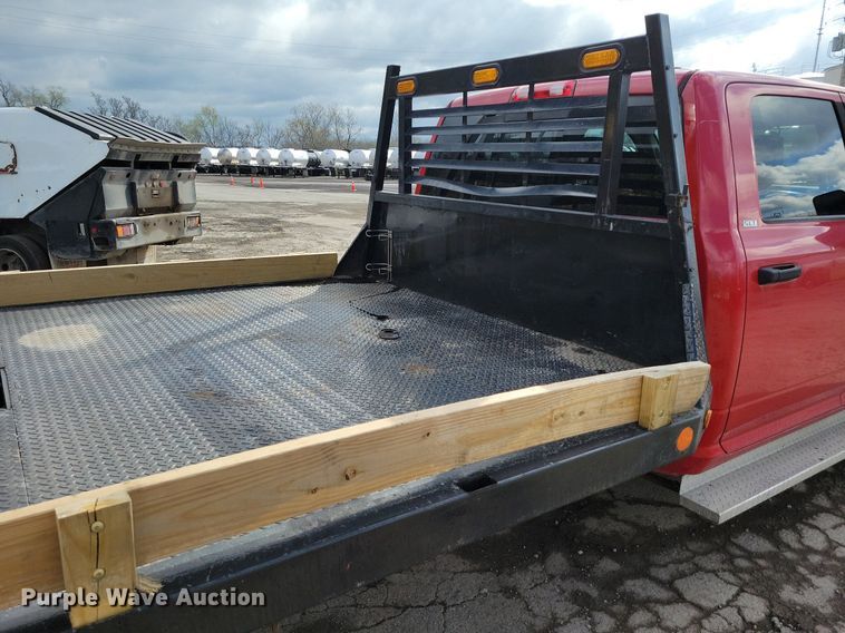 image for item DR7975 2011 Dodge Ram 5500HD Crew Cab flatbed truck