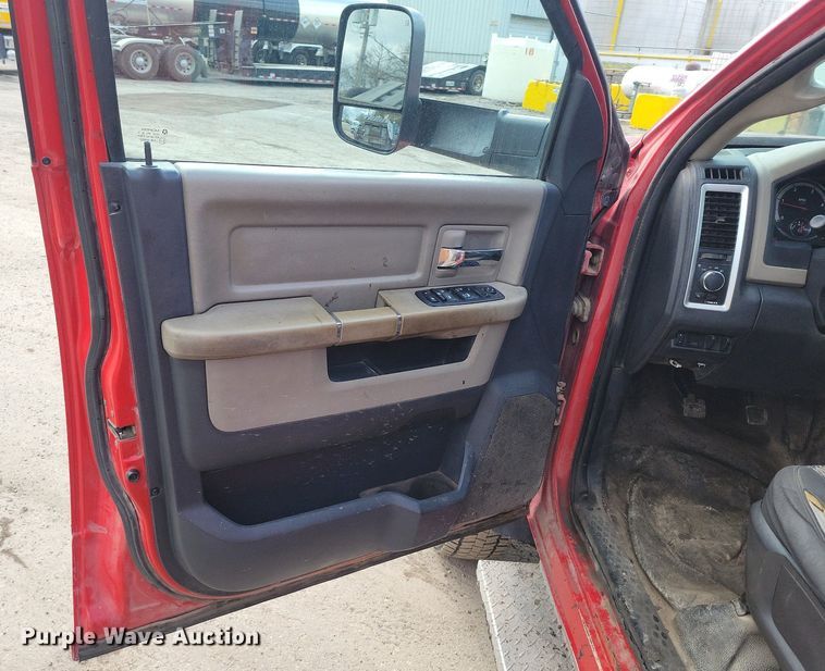 image for item DR7975 2011 Dodge Ram 5500HD Crew Cab flatbed truck