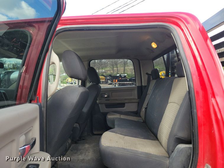 image for item DR7975 2011 Dodge Ram 5500HD Crew Cab flatbed truck