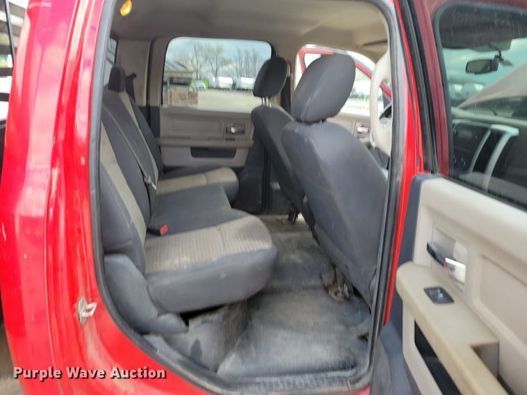 image for item DR7975 2011 Dodge Ram 5500HD Crew Cab flatbed truck