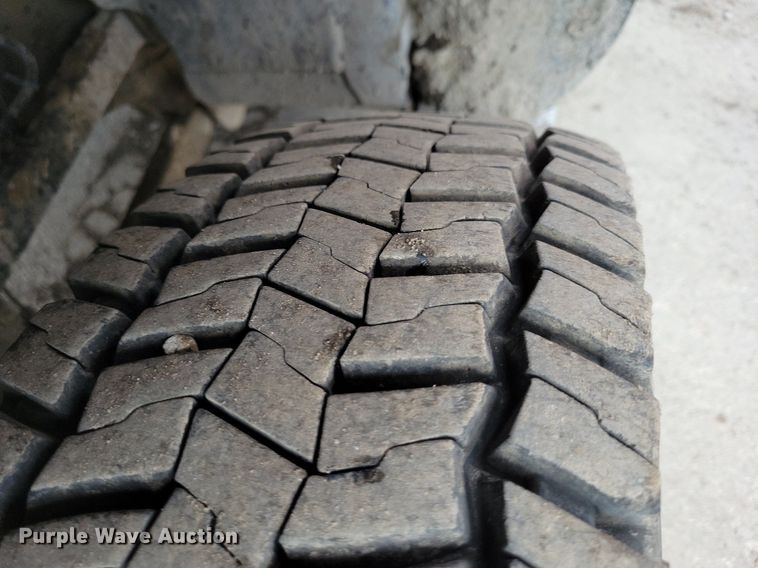 image for item DR7975 2011 Dodge Ram 5500HD Crew Cab flatbed truck