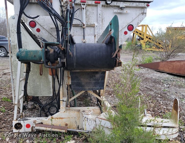 image for item DR7977 Bay-Lynx Multicat Spreader bed