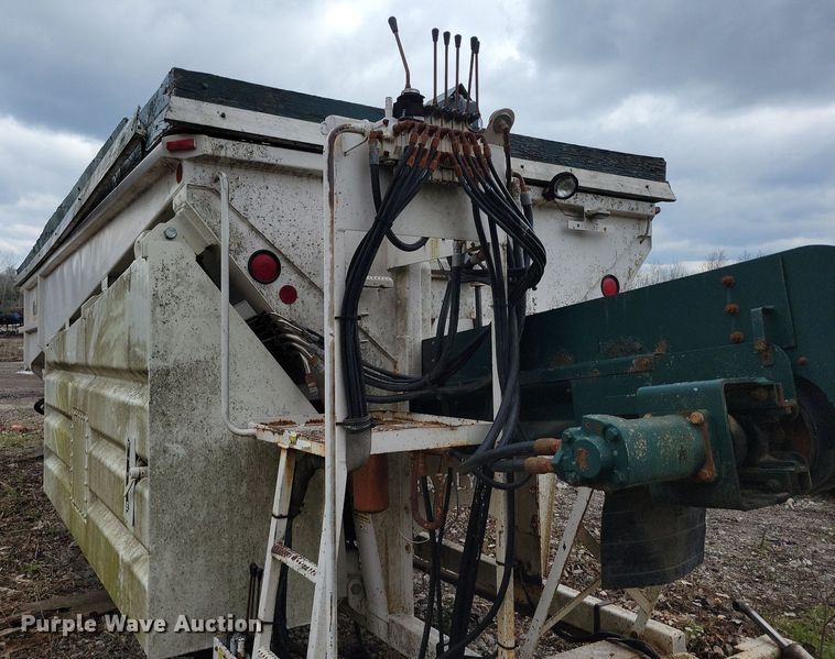 image for item DR7977 Bay-Lynx Multicat Spreader bed