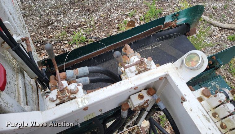 image for item DR7977 Bay-Lynx Multicat Spreader bed