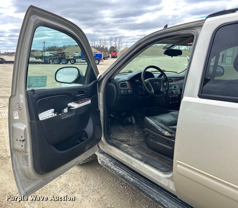 image for item DS0850 2013 Chevrolet Suburban LT SUV