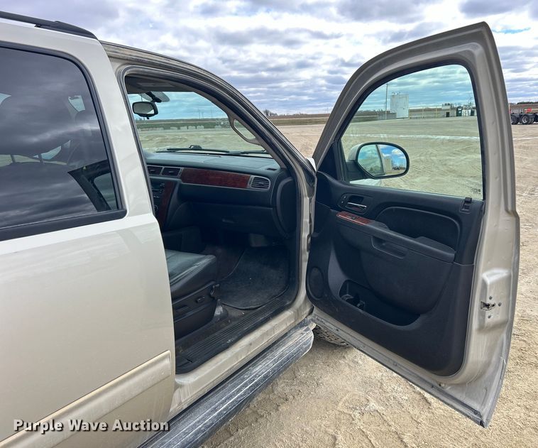 image for item DS0850 2013 Chevrolet Suburban LT SUV