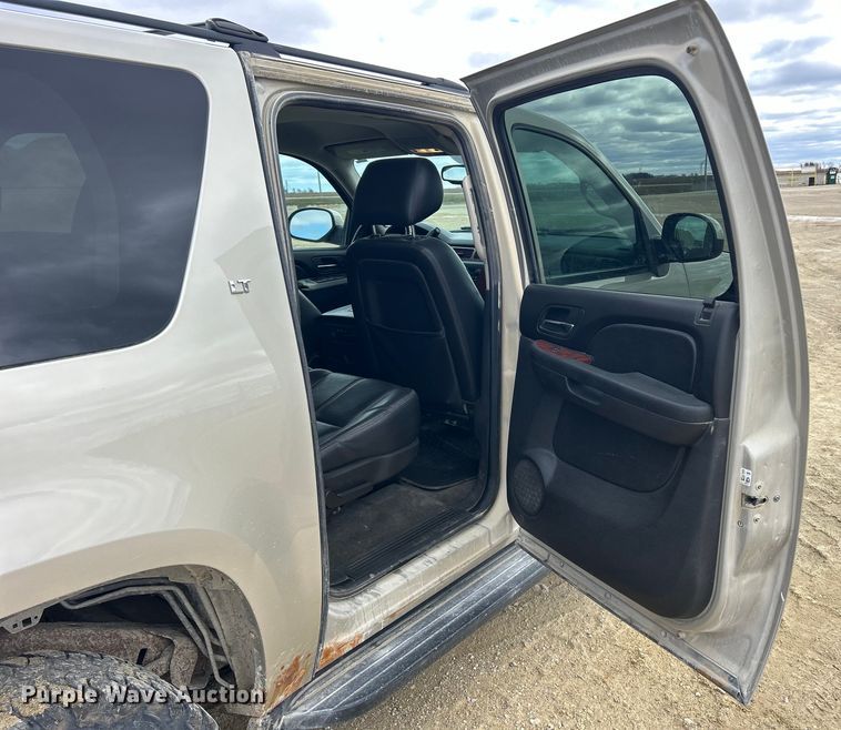 image for item DS0850 2013 Chevrolet Suburban LT SUV
