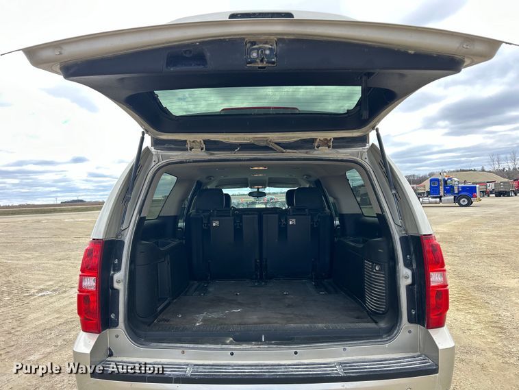 image for item DS0850 2013 Chevrolet Suburban LT SUV
