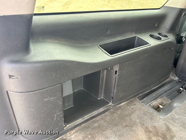 image for item DS0850 2013 Chevrolet Suburban LT SUV