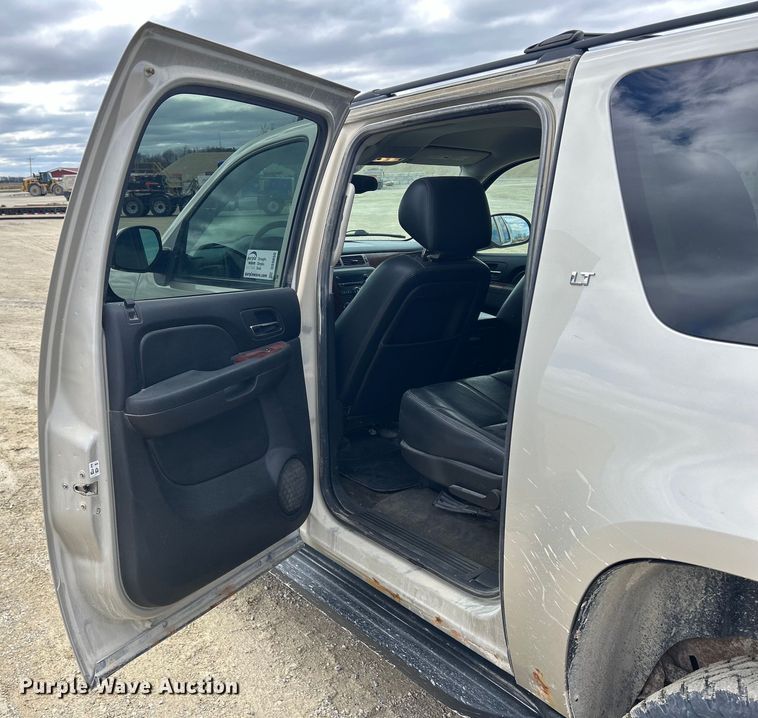 image for item DS0850 2013 Chevrolet Suburban LT SUV