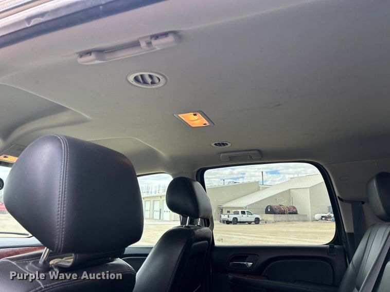 image for item DS0850 2013 Chevrolet Suburban LT SUV