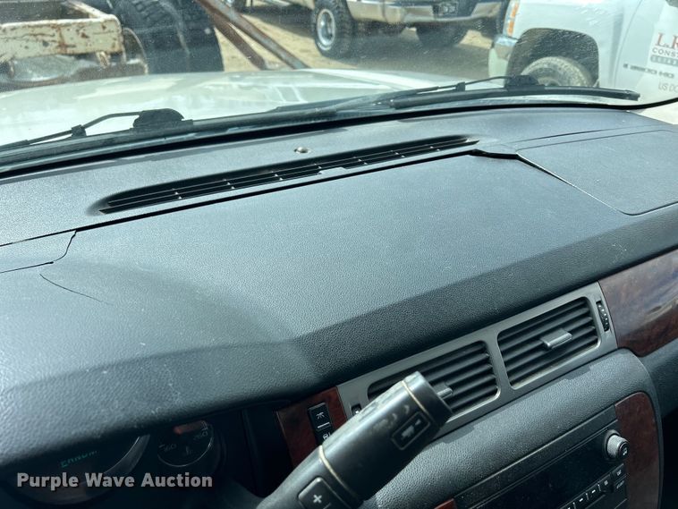 image for item DS0850 2013 Chevrolet Suburban LT SUV