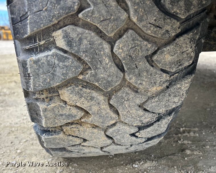 image for item DS0850 2013 Chevrolet Suburban LT SUV