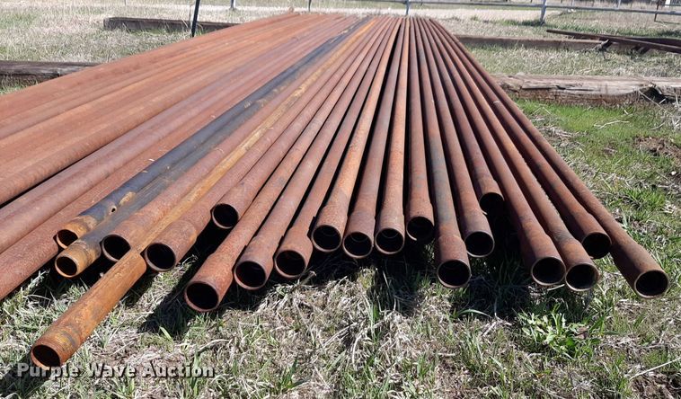 image for item DV9913 Approximately 43 joints of 30' L x 2 3/8