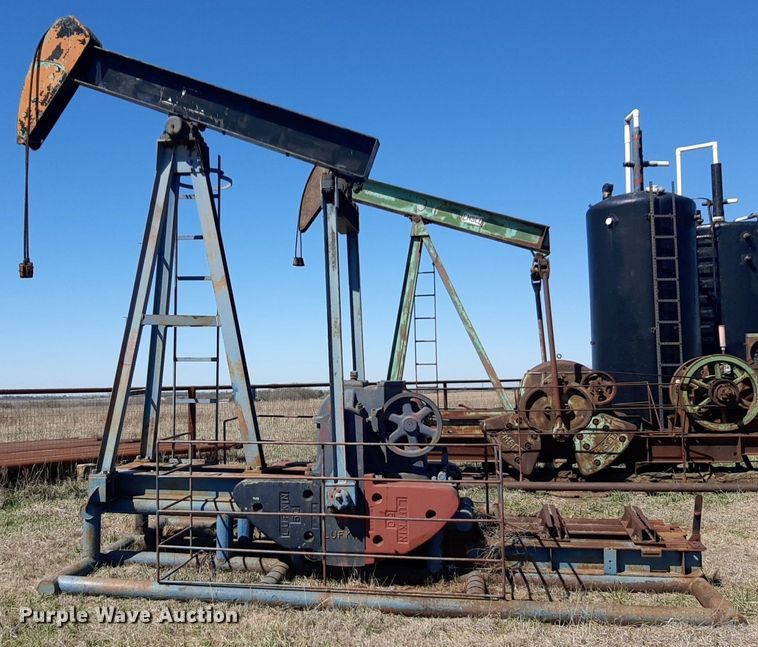 image for item DV9921 Lufkin pump jack