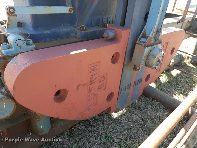 image for item DV9921 Lufkin pump jack