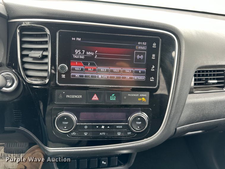 image for item DW2971 2018 Mitsubishi Outlander SEL SUV