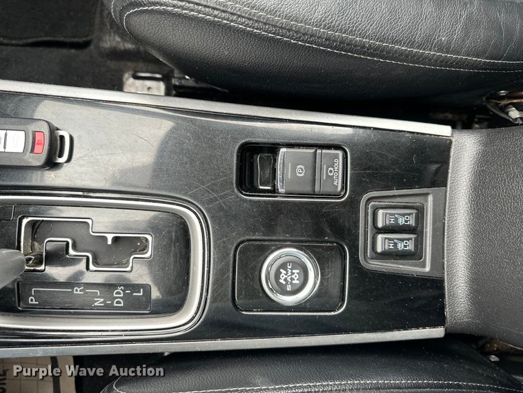 image for item DW2971 2018 Mitsubishi Outlander SEL SUV