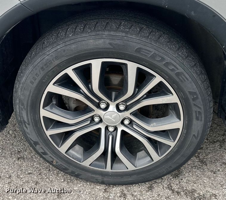 image for item DW2971 2018 Mitsubishi Outlander SEL SUV