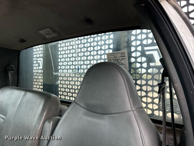 image for item EG1183 2007 Ford F650 Super Duty flatbed truck