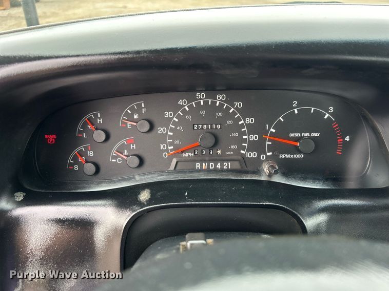 image for item EG1183 2007 Ford F650 Super Duty flatbed truck