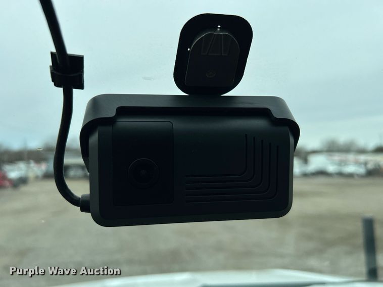 image for item EG1183 2007 Ford F650 Super Duty flatbed truck