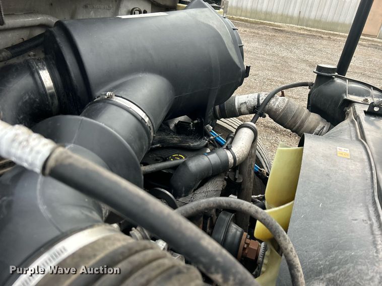 image for item EG1183 2007 Ford F650 Super Duty flatbed truck