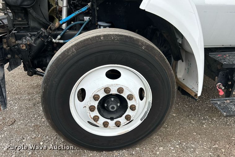 image for item EG1183 2007 Ford F650 Super Duty flatbed truck